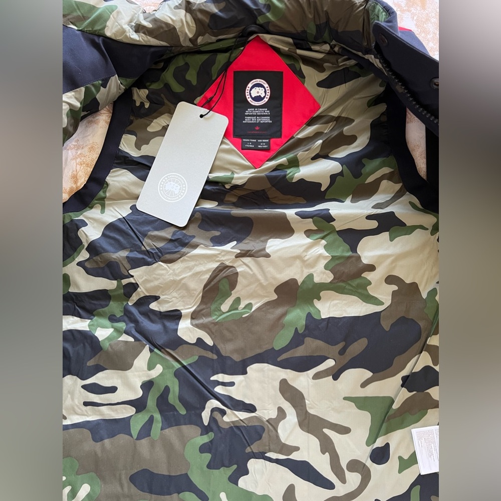 Canada Goose Men's Regeneration Freestyle Down Vest Limited Edition - Picture 5 of 14